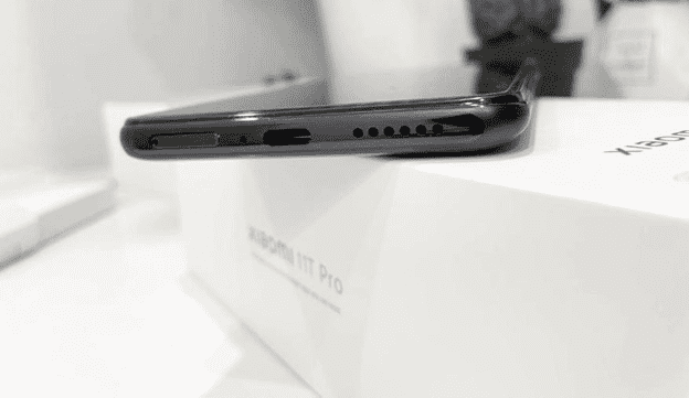 Разъемы на нижнем торце смартфона Xiaomi 11T Pro