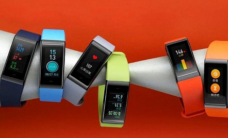 Сравнение фитнес-браслетов Xiaomi Mi Band 4 и Amazfit Cor 2 - фото Сравнение фитнес-браслетов Xiaomi Mi Band 4 и Amazfit Cor 2 - фото