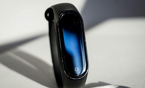 Почему не включается фитнес-браслет Xiaomi Mi Band 4? - фото Почему не включается фитнес-браслет Xiaomi Mi Band 4? - фото